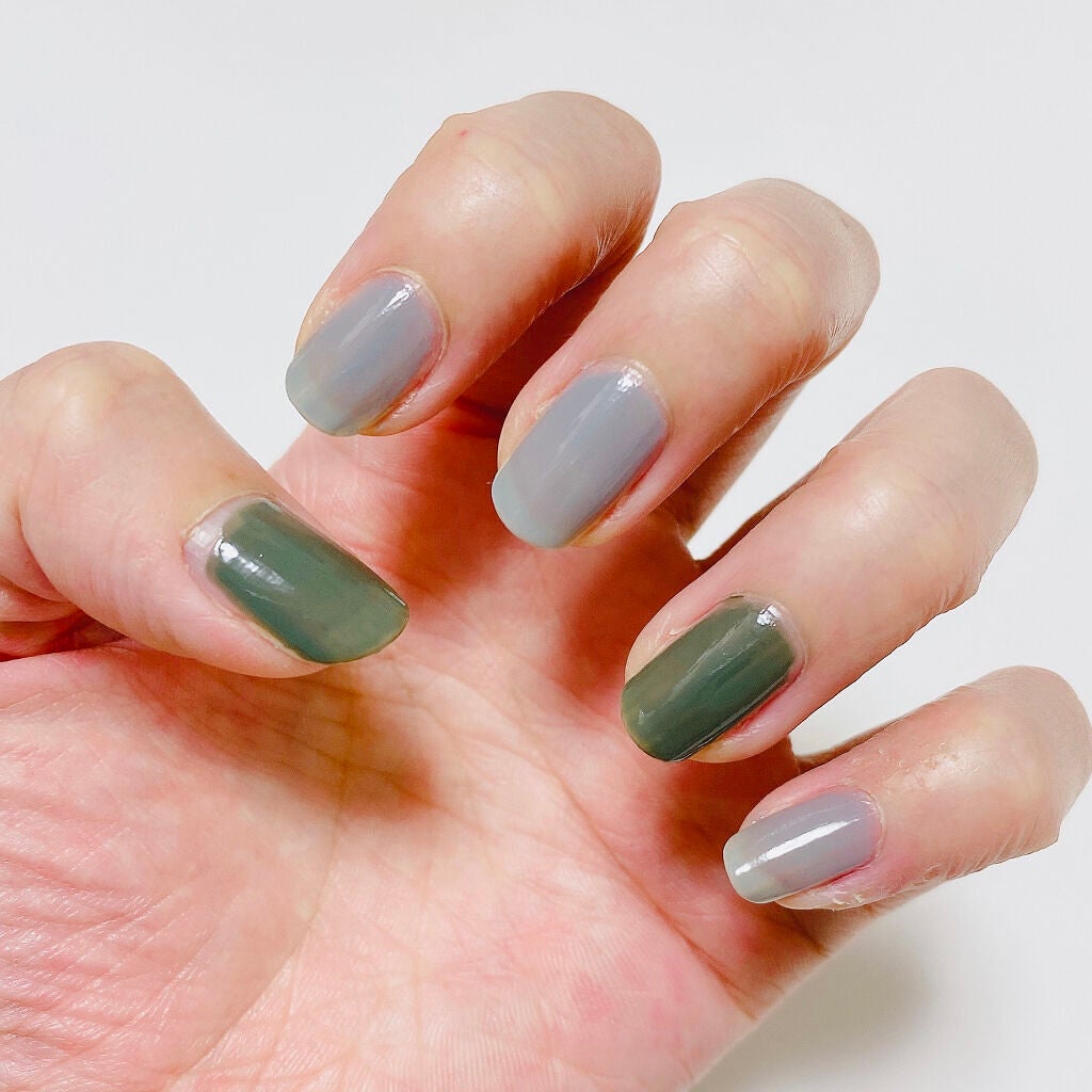 カラフルネイルズ/キャンメイク/マニキュアを使ったクチコミ(4枚目)