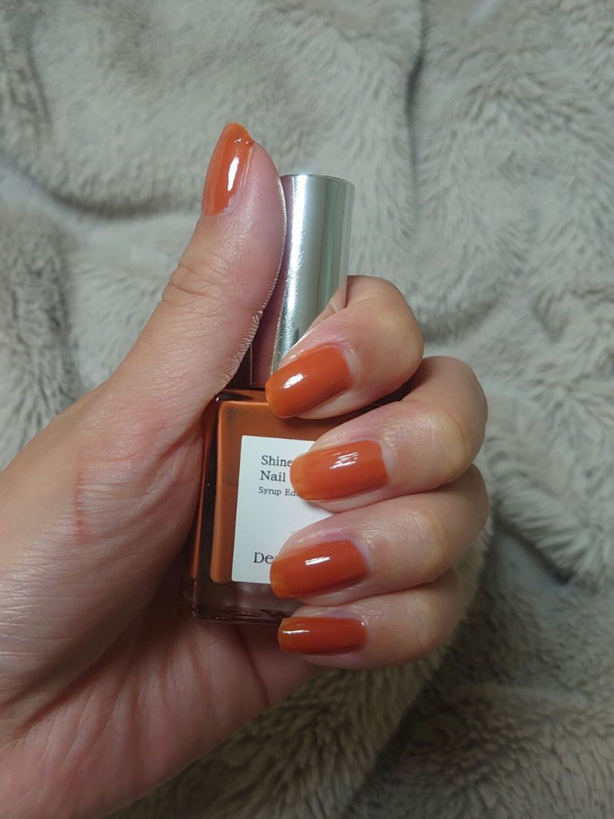 シャインオンミーネイルカラー SE04. FORGET ME NOT/Dear.A/マニキュアを使ったクチコミ（1枚目）