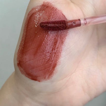 ジューシーラスティングティント/rom&nd/リップティントを使ったクチコミ(2枚目)