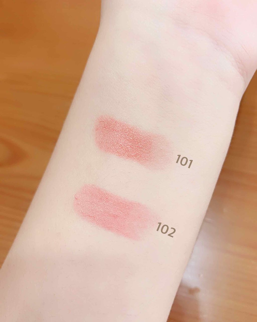 ラスティンググロスリップ/CEZANNE/口紅を使ったクチコミ（2枚目）