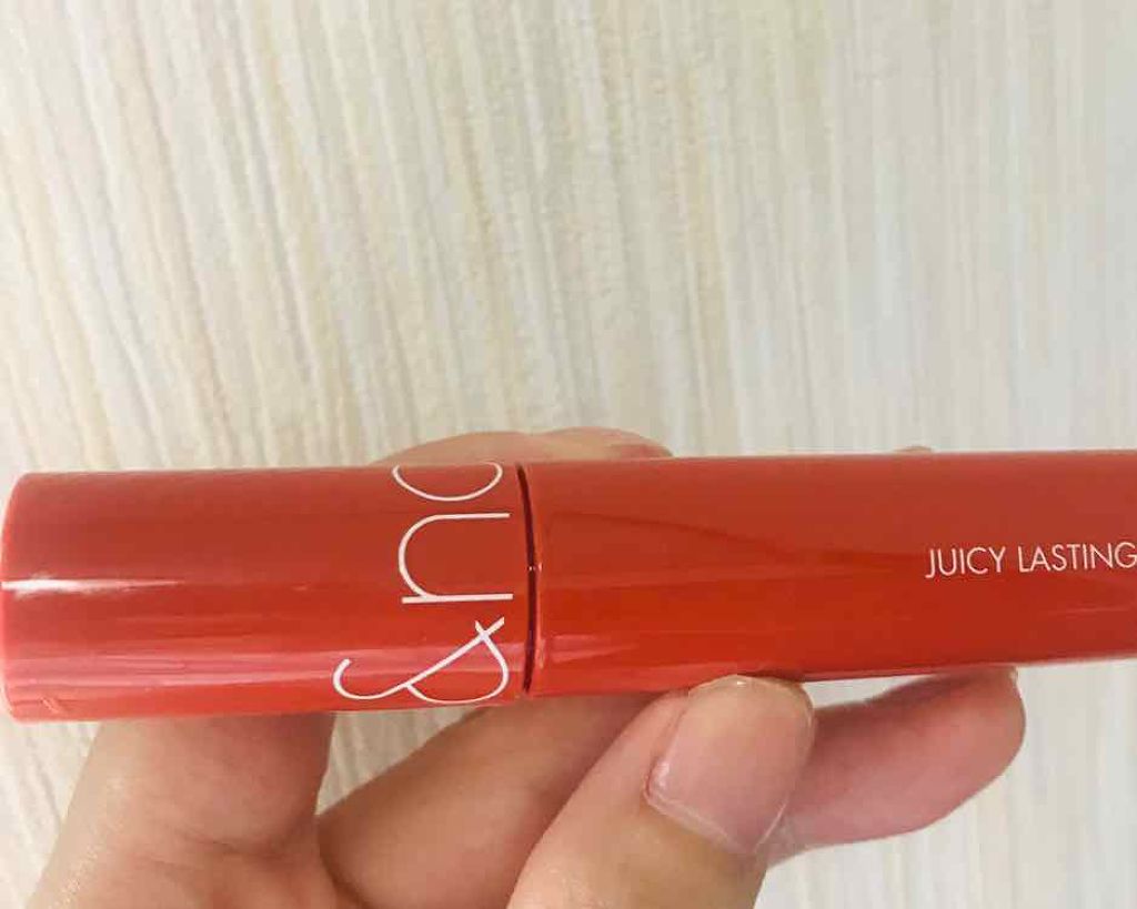 ジューシーラスティングティント/rom&nd/リップティントを使ったクチコミ(1枚目)