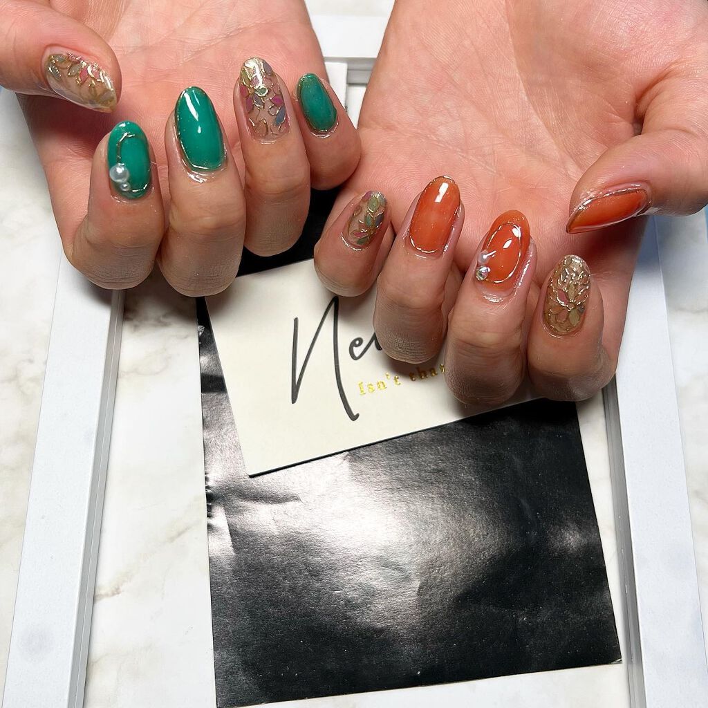 #個性派ネイル,#アシメネイル,#お花ネイル,#アイシングネイル,#ネイル,#ニュアンスネイル,#スカルプネイル,#ジェルネイル,#ママネイル,#ギャルネイル,#大人ネイル,#派手ネイル,#やり放題ネイル,#大阪ネイル,#奈良ネイルのネイルデザイン