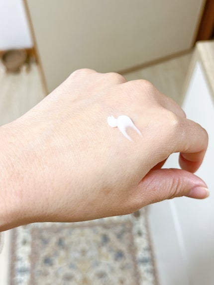 ホワイトリリー ハンド美容液/SHIRO/ハンドクリームを使ったクチコミ(2枚目)