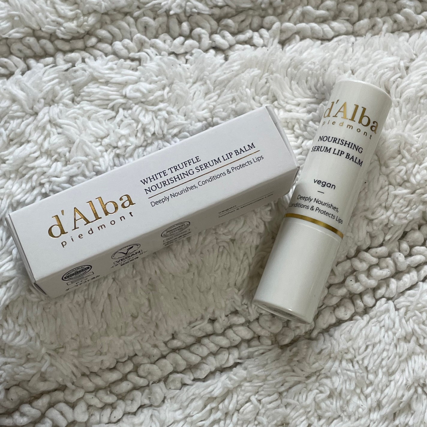 ホワイトトリュフナリシングセラムリップバーム/ダルバ/リップバームを使ったクチコミ(1枚目)
