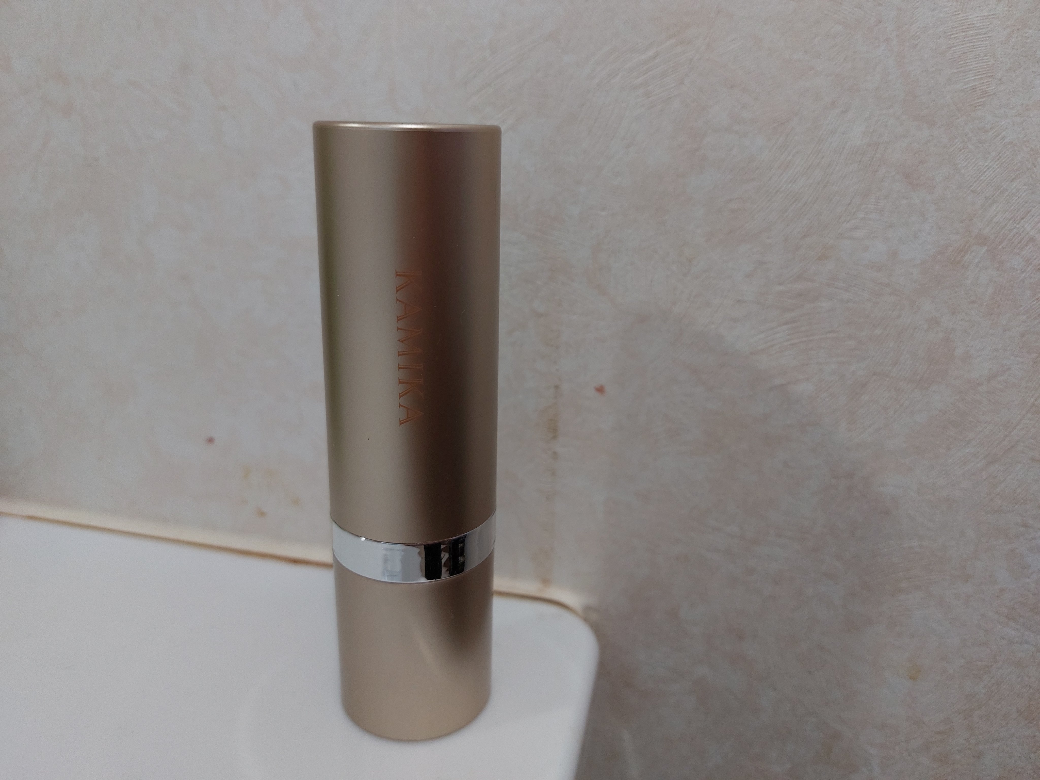 KAMIKA シルキースティックファンデーション　ベージュ シルキースティックファンデーション | アスター・ワン【公式