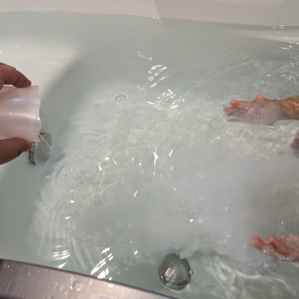 角層まで浸透する うるおいバスミルク ほのかでパウダリーな香り/ビオレu/保湿系入浴剤を使ったクチコミ(4枚目)