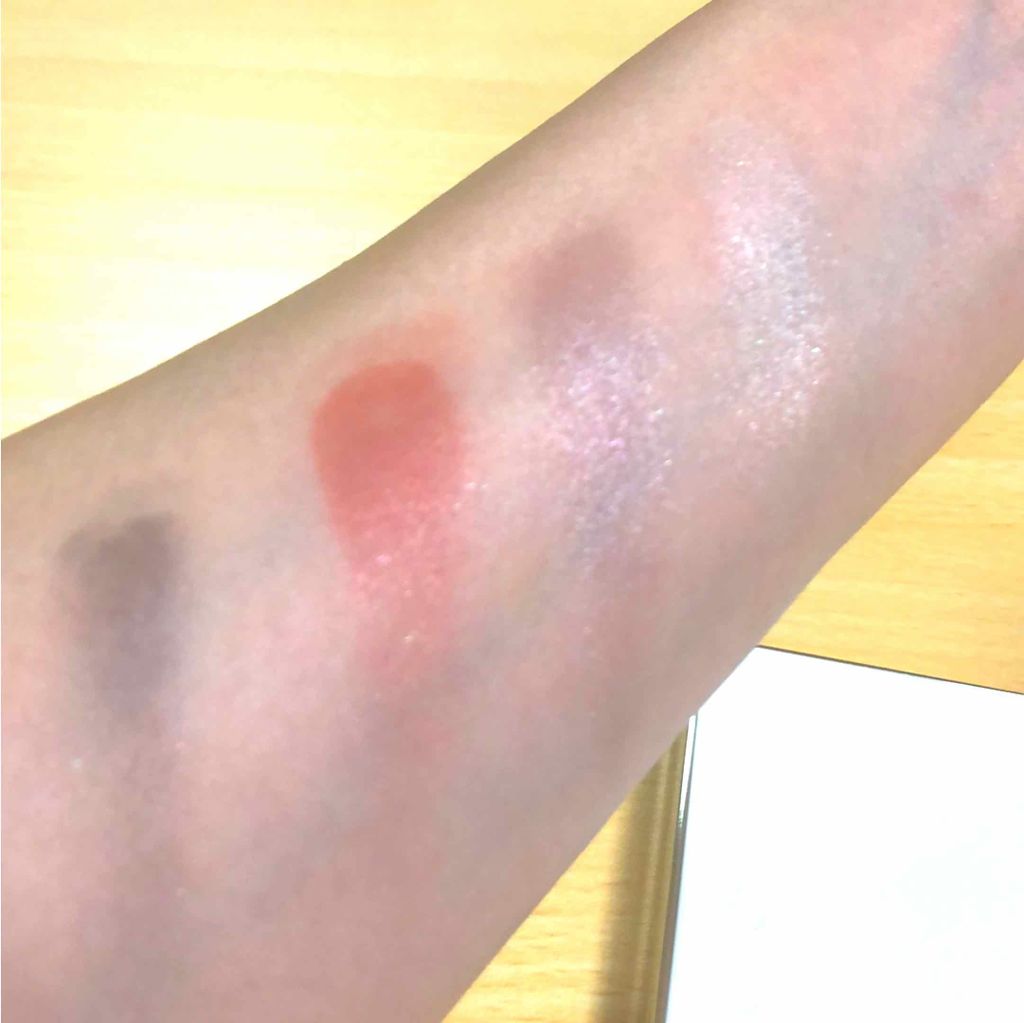 デザイニング カラー アイズ/SUQQU/アイシャドウパレットを使ったクチコミ(2枚目)