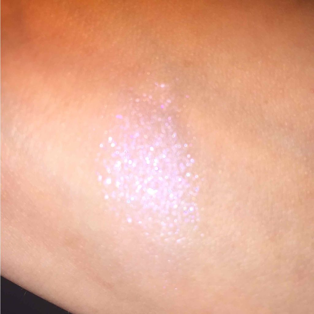 プリズム パウダーアイカラー/リンメル ロンドン/単色アイシャドウを使ったクチコミ（3枚目）