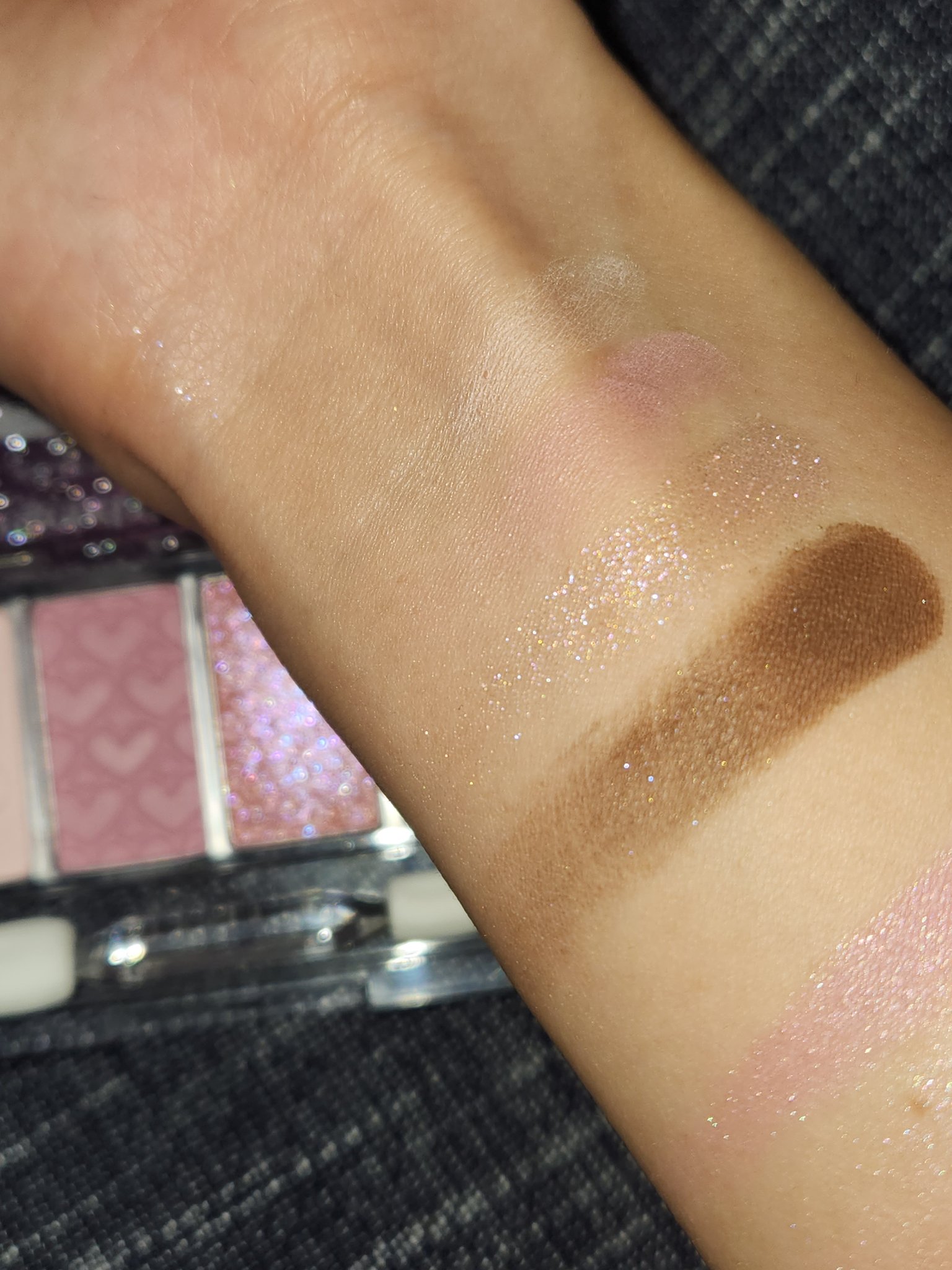 プレイカラーアイズミニ　リプレイコレクション レジェンダリーチェリー/ETUDE/アイシャドウパレットを使ったクチコミ（2枚目）