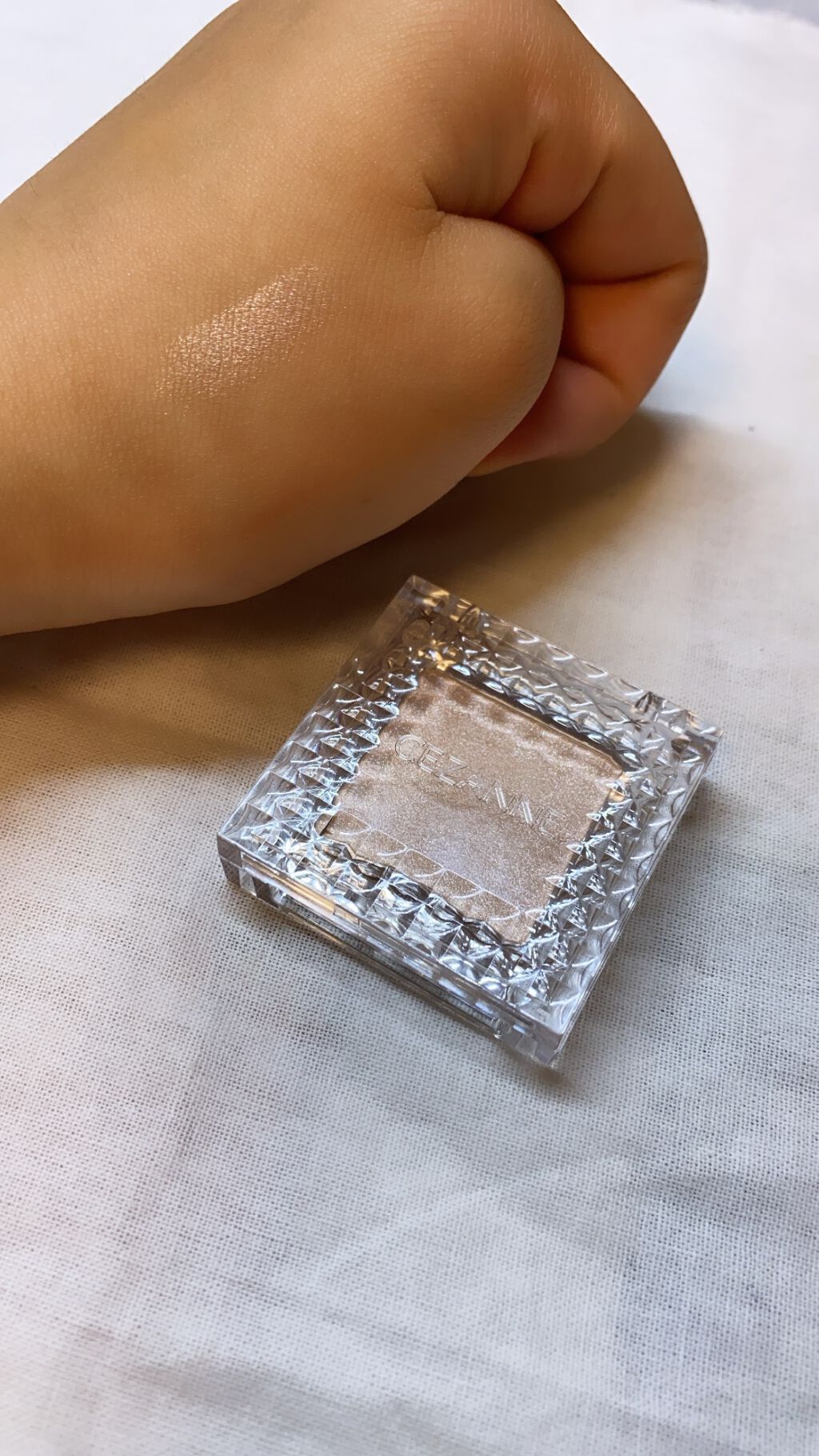 シングルカラーアイシャドウ/CEZANNE/単色アイシャドウを使ったクチコミ（2枚目）