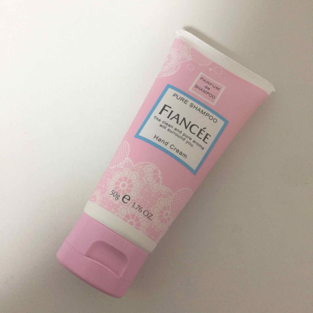 ハンドクリーム ピュアシャンプーの香り/フィアンセ/ハンドクリームを使ったクチコミ(2枚目)
