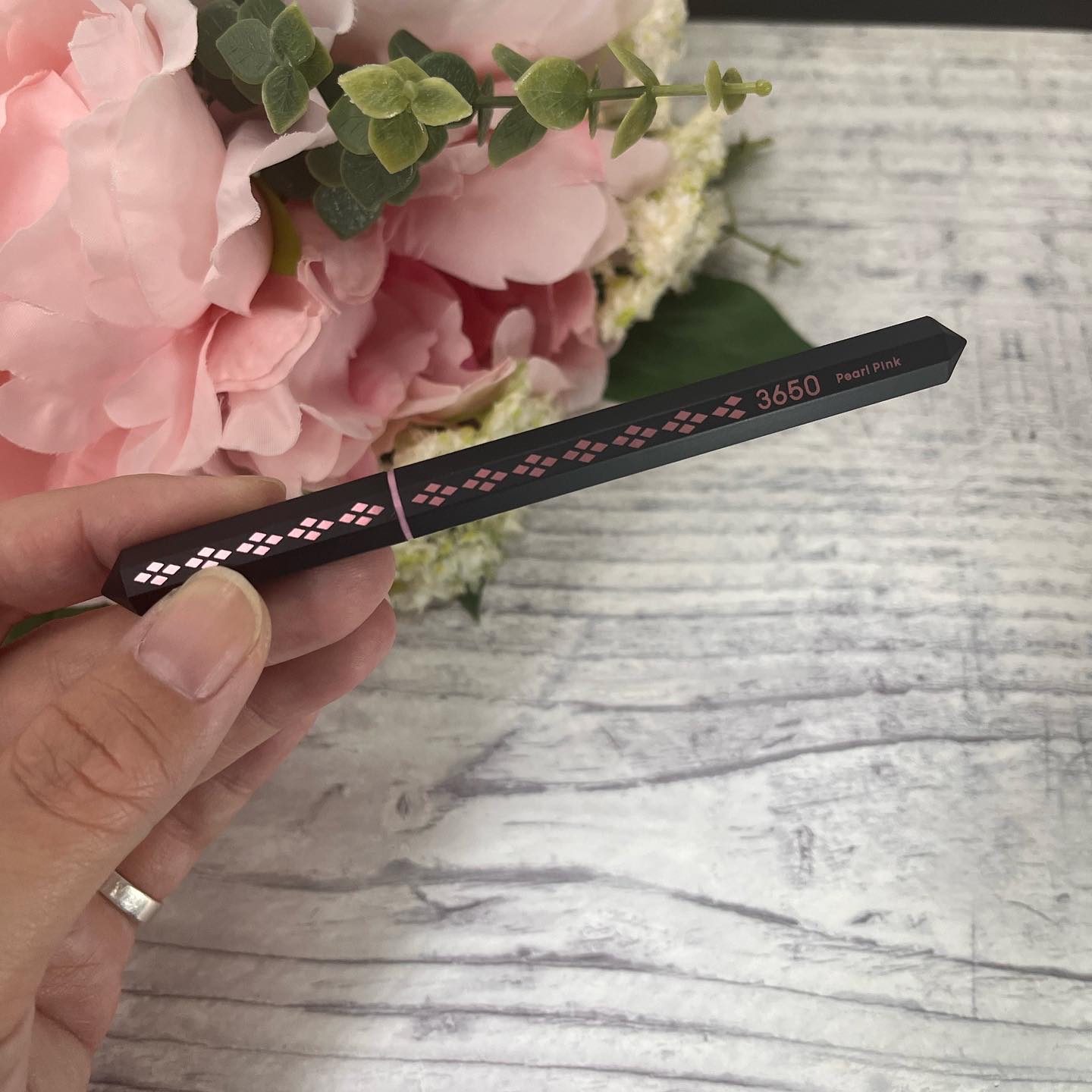 リキッドアイライナー  パールピンク(Pearl Pink)/3650/リキッドアイライナーを使ったクチコミ（1枚目）