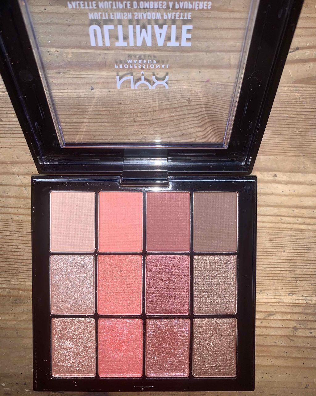 UT シャドウ パレット ミックス フィニッシュ/NYX Professional Makeup/アイシャドウパレットを使ったクチコミ(1枚目)