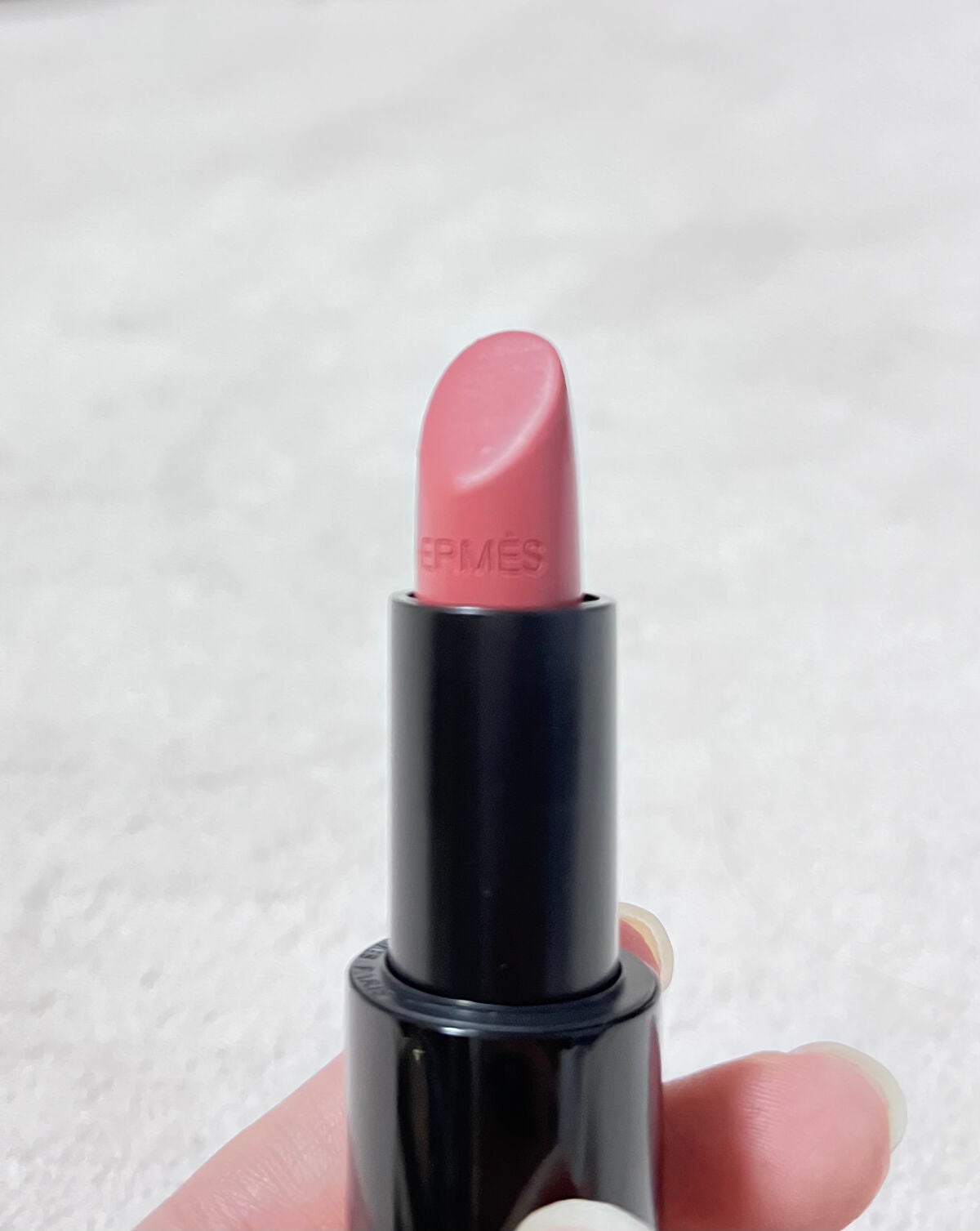 〈ルージュ・エルメス〉 ルージュ ア レーヴル サティネ/エルメス/口紅を使ったクチコミ(4枚目)