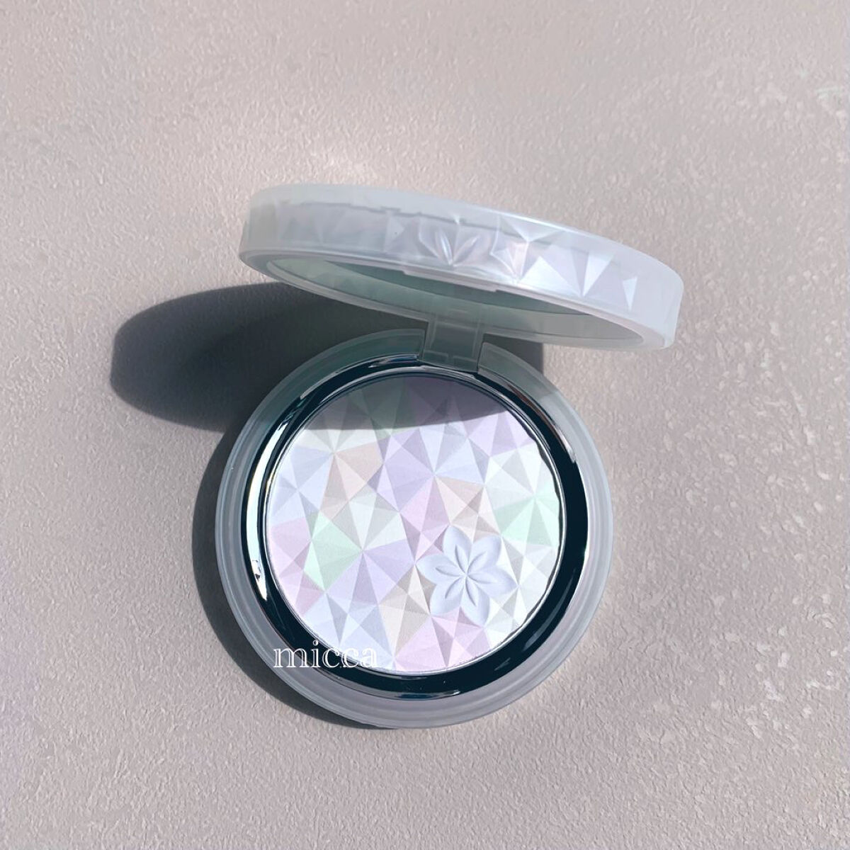 ＡＱ　オーラ リフレクター/DECORTÉ/プレストパウダーを使ったクチコミ（1枚目）