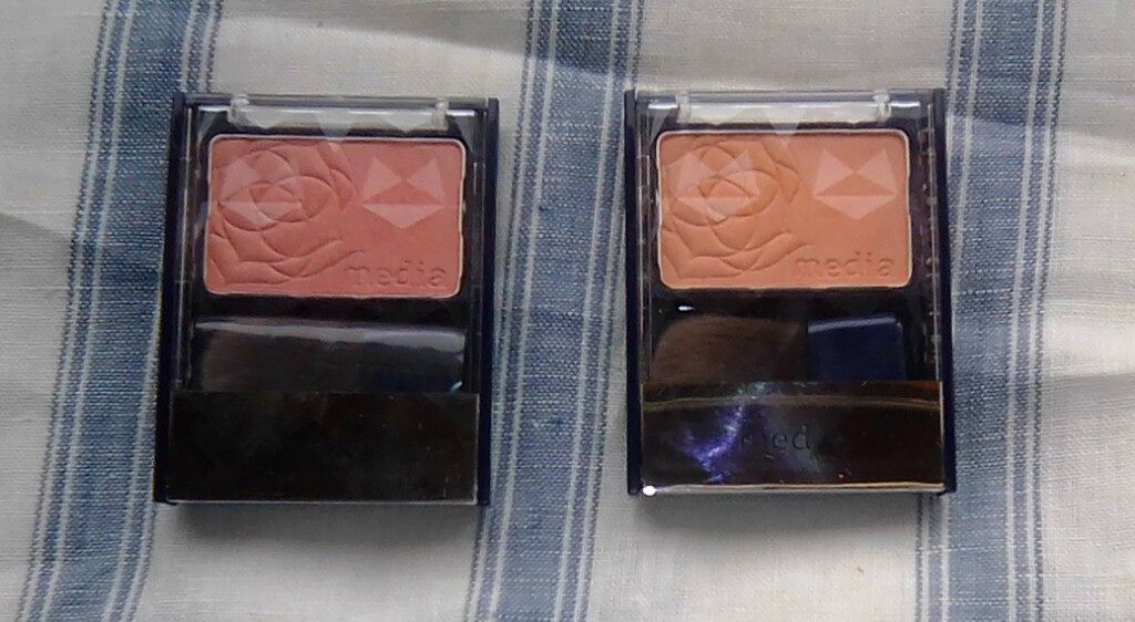 ブライトアップチークN/media/パウダーチークを使ったクチコミ（3枚目）