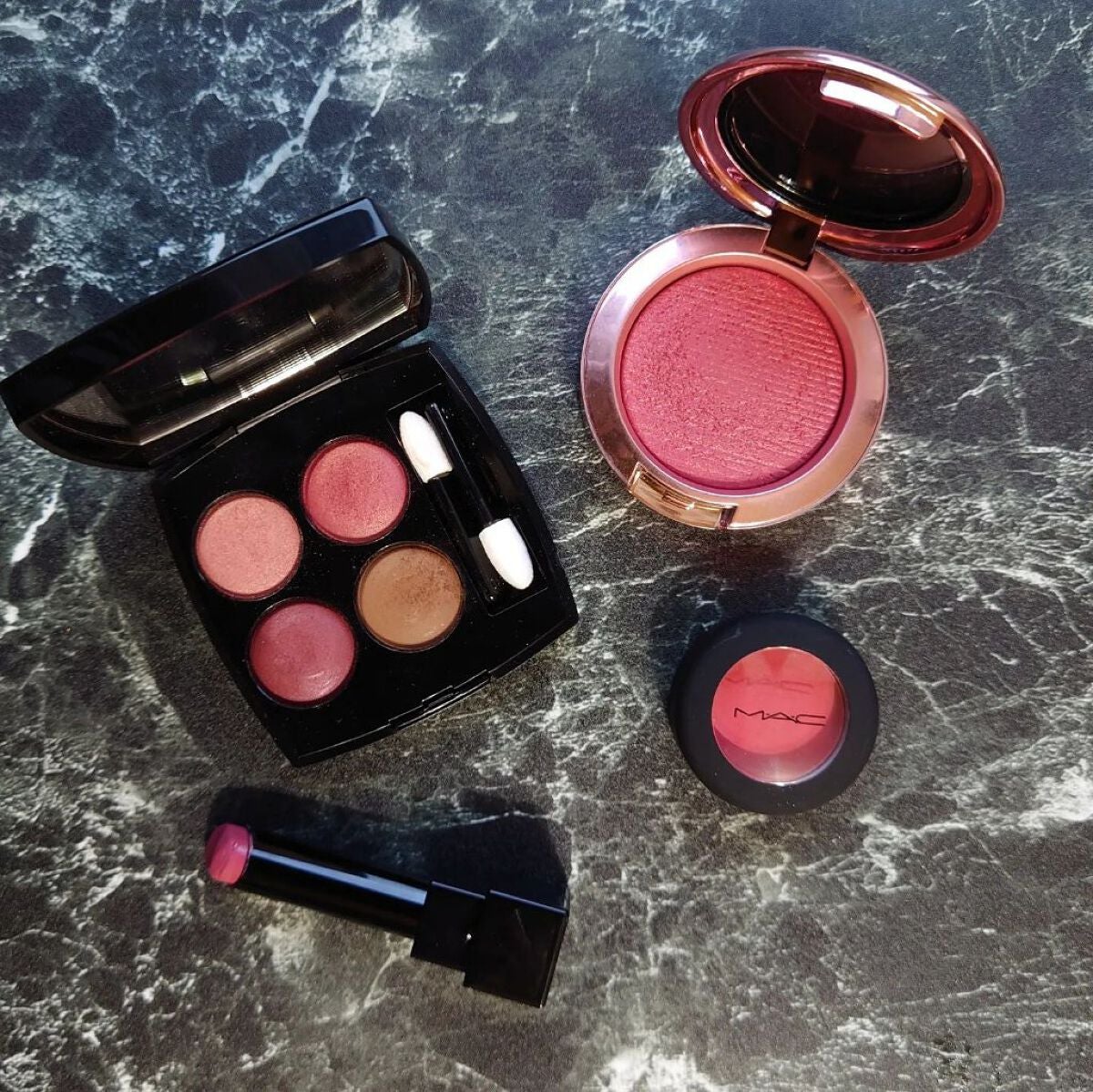 レ キャトル オンブル/CHANEL/アイシャドウパレットを使ったクチコミ(3枚目)