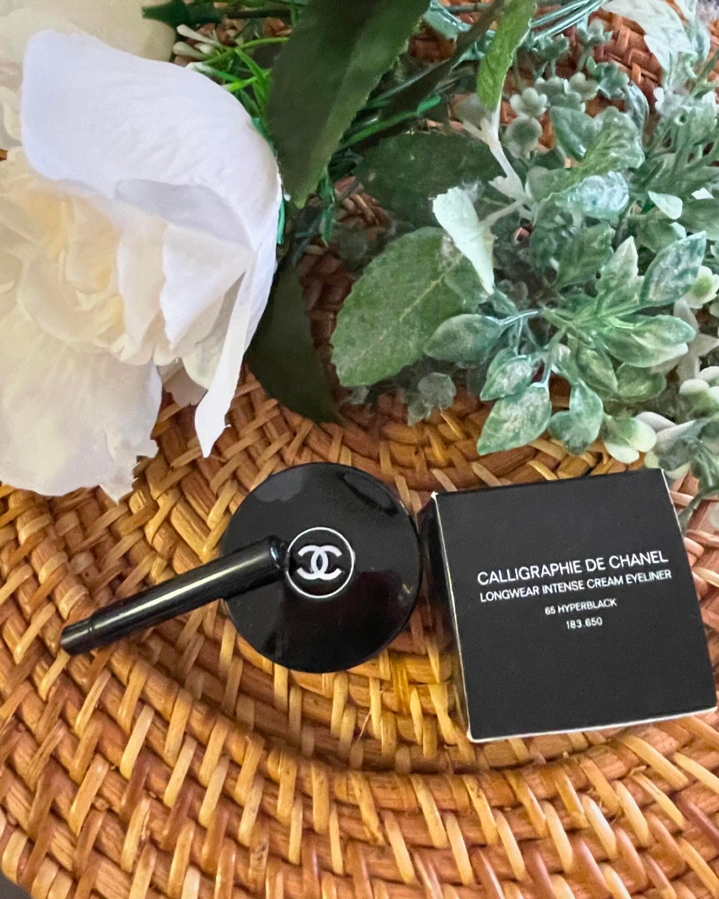 ぱすかる on LIPS 「何を思ったのか…水溶きのアイライナーを使いたいなぁ〜と(*´艸..」(2枚目)