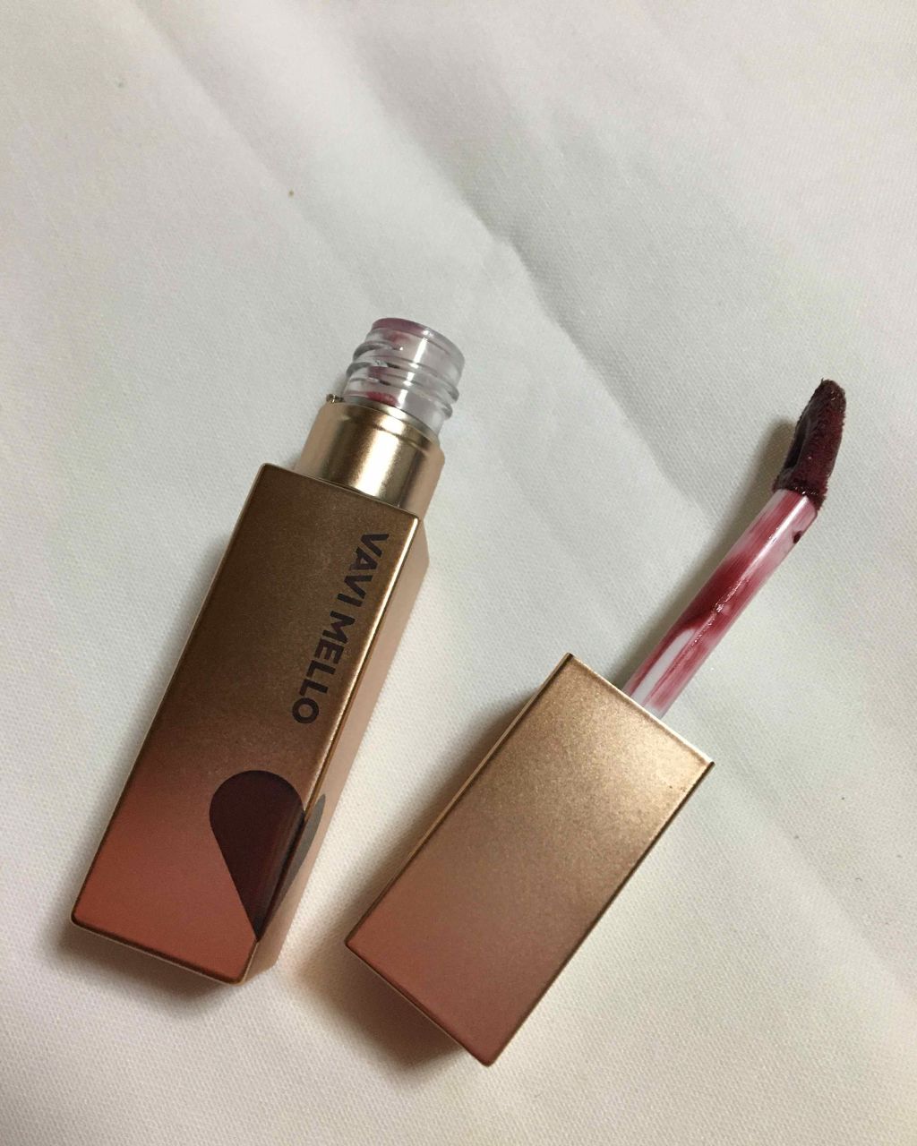 ハートウィンドウリップティントベルベットタイプ/VAVI MELLO/口紅を使ったクチコミ(1枚目)