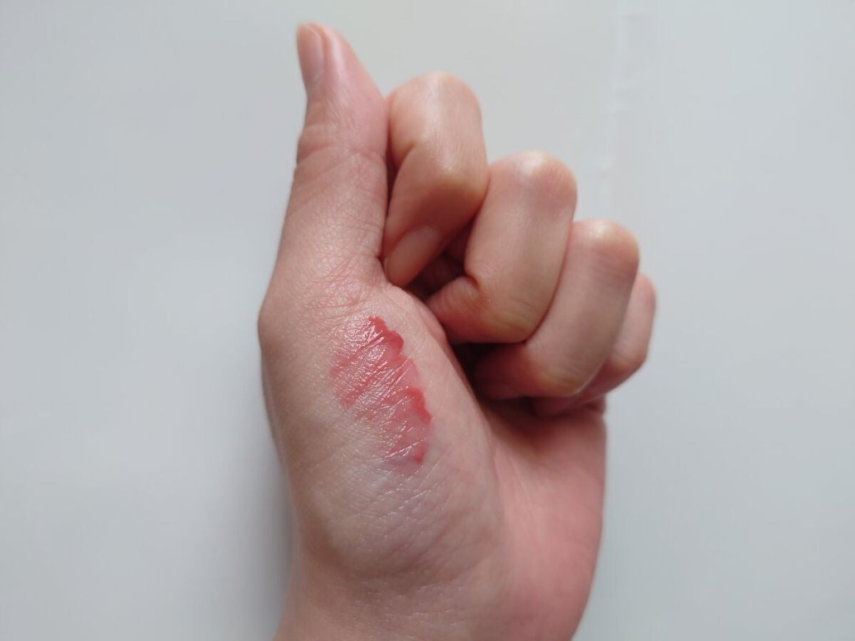 ジューシーラスティングティント/rom&nd/リップティントを使ったクチコミ(5枚目)