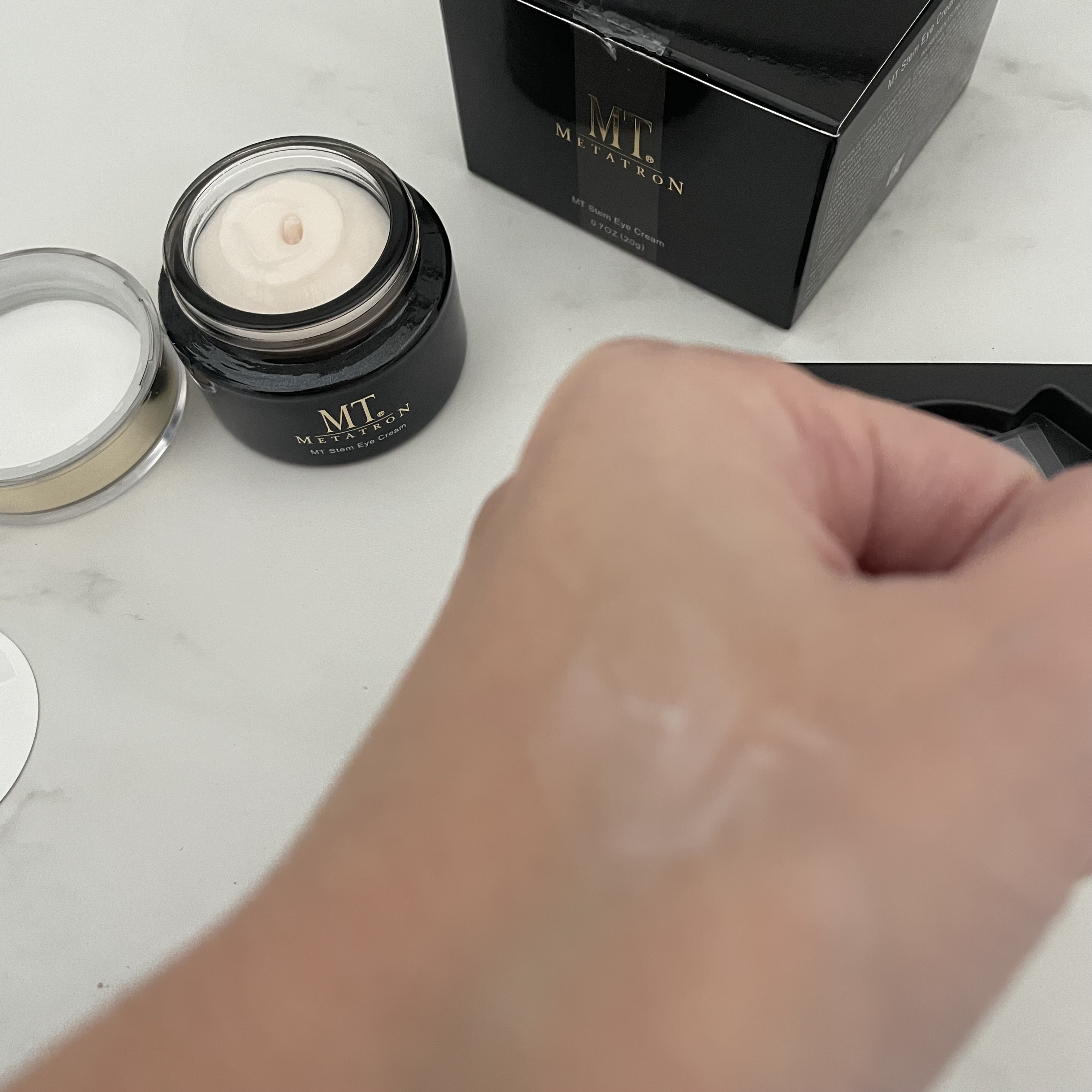 MT ステムアイクリーム/MTメタトロン/アイケア・アイクリームを使ったクチコミ（3枚目）