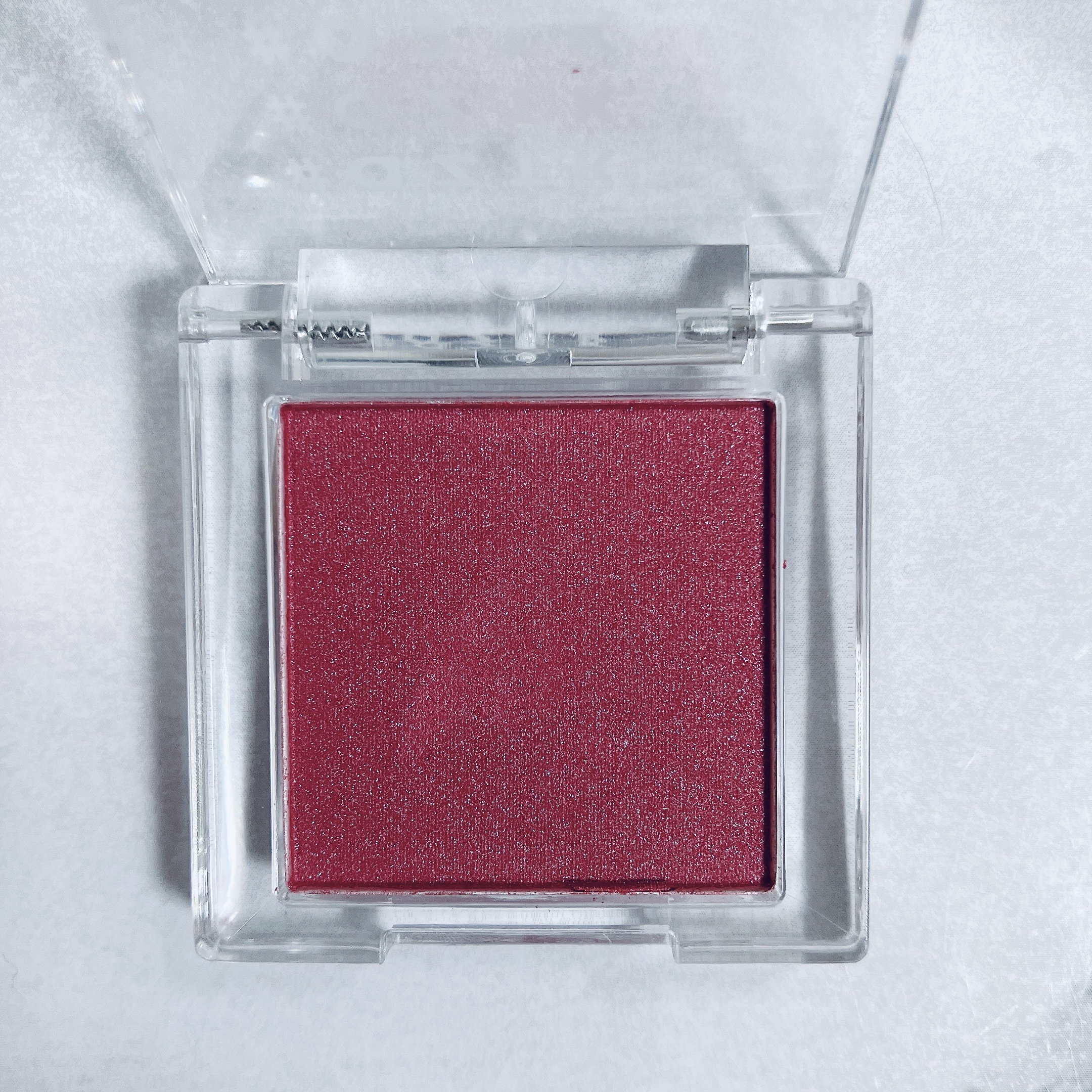 シングルアイシャドウ 02 クランベリードリーム/aZTK/単色アイシャドウを使ったクチコミ（1枚目）