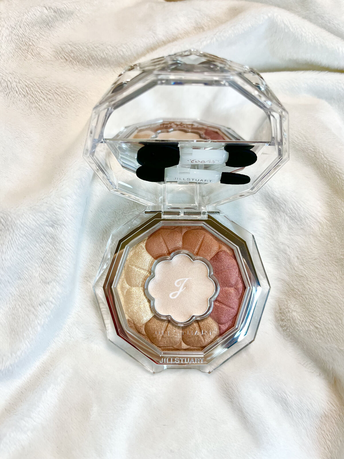 ジルスチュアート ブルームクチュール アイズ/JILL STUART/アイシャドウパレットを使ったクチコミ（1枚目）