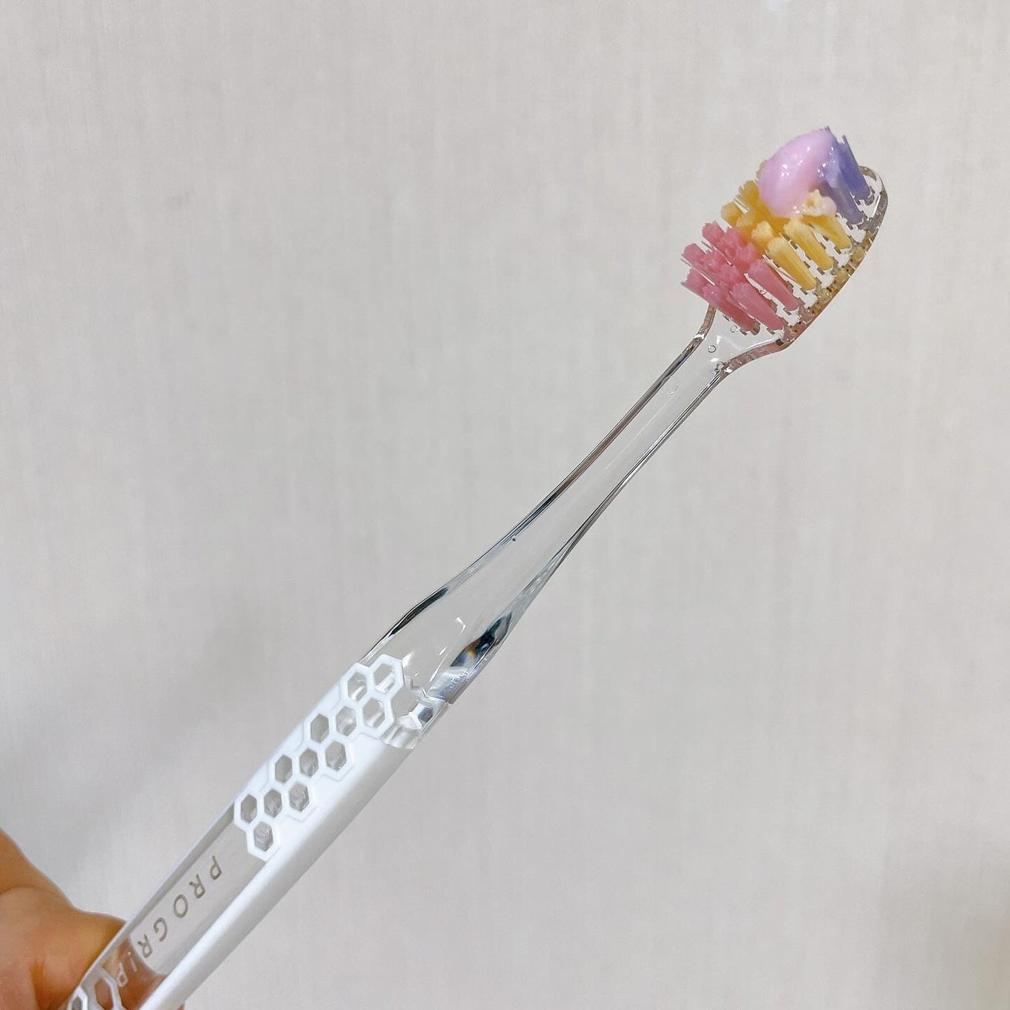 Mii on LIPS 「プログリップハブラシ🪥パッケージがかわいいデザインで見た目から..」(2枚目)