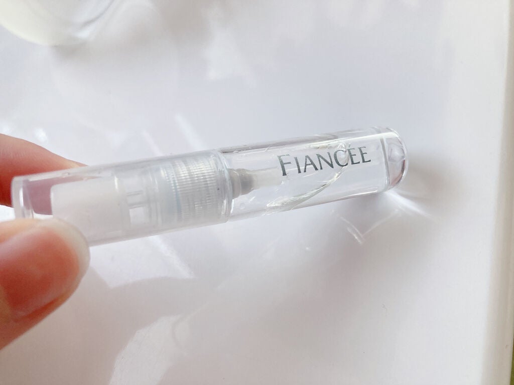 パルファンドトワレ ピュアシャンプーの香り/フィアンセ/香水(レディース)を使ったクチコミ(2枚目)