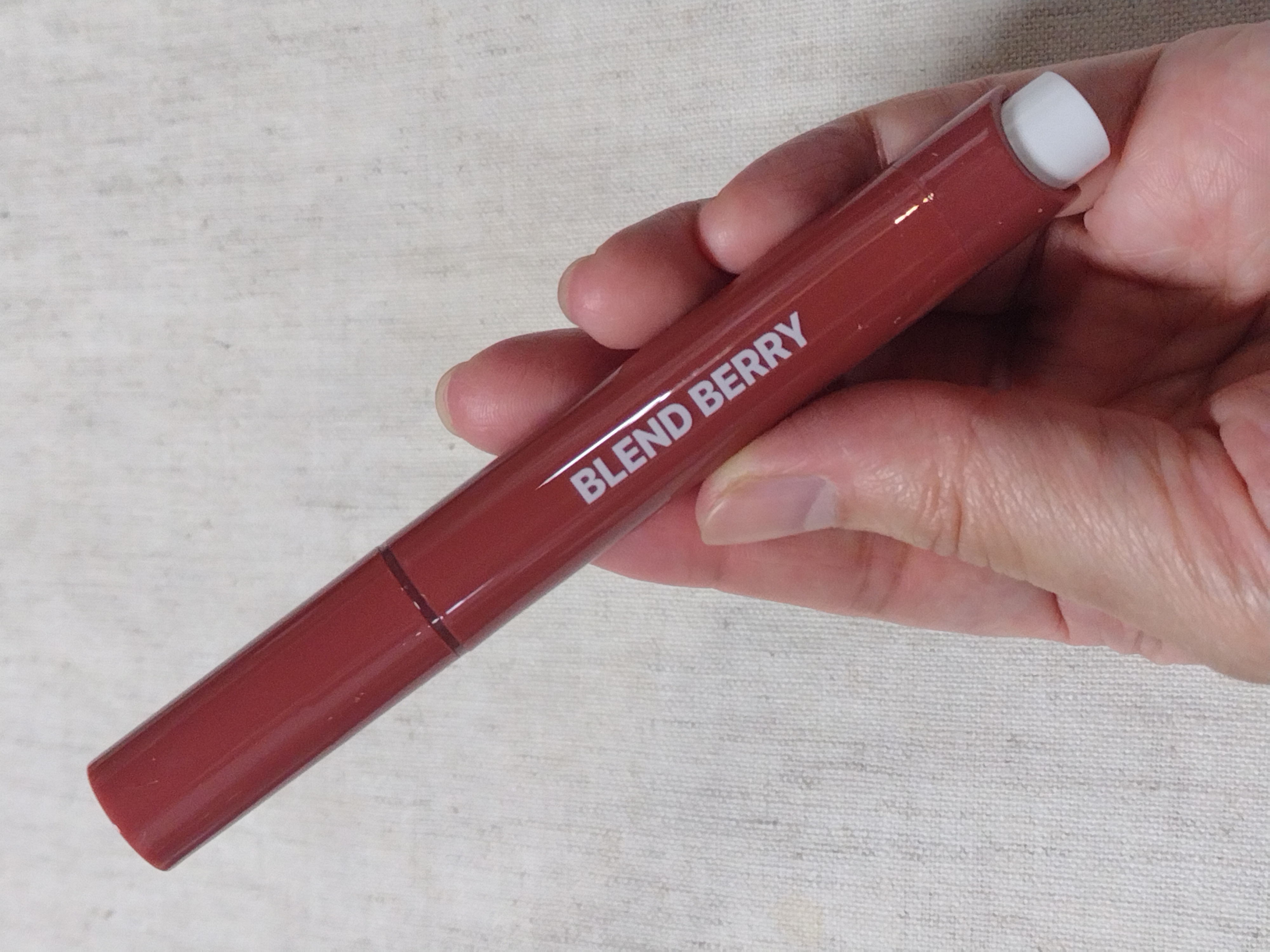 ブレンドベリー リップバルーン 103 おとぎのウォルナットピンク(限定色)/BLEND BERRY/口紅を使ったクチコミ（1枚目）