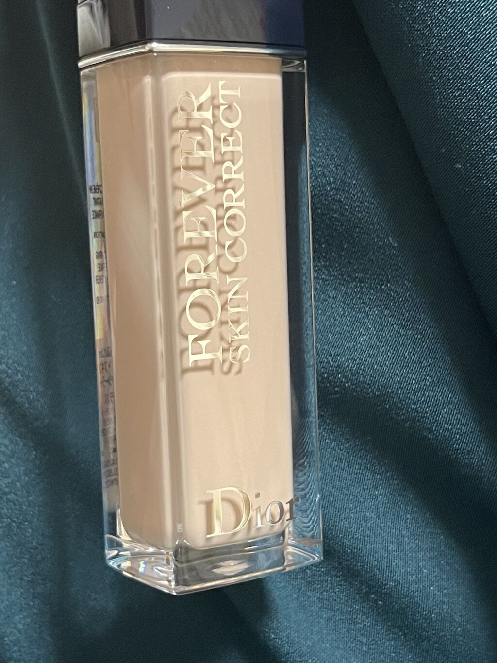 ディオールスキン フォーエヴァー クッション パウダー/Dior/ルースパウダーを使ったクチコミ（2枚目）