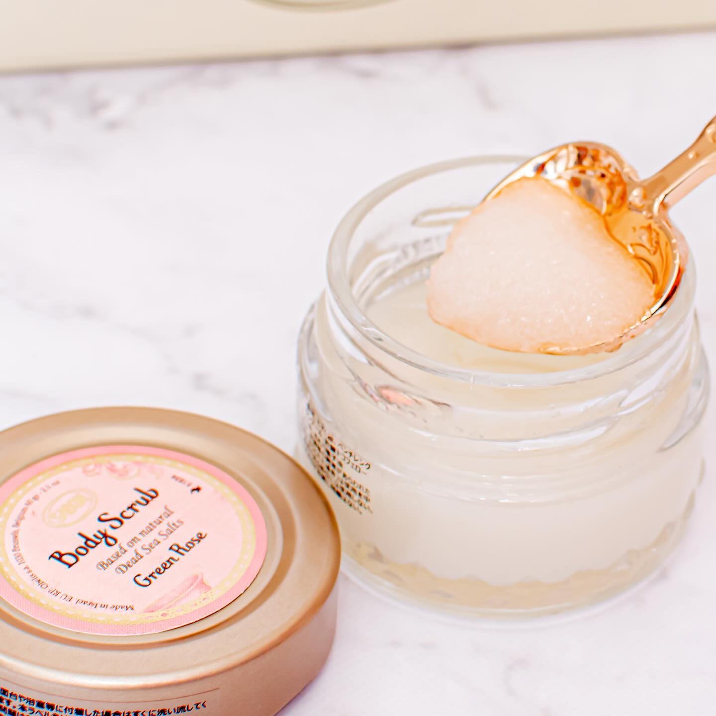 ボディスクラブ グリーン・ローズ グリーン・ローズ 320g/SABON/ボディスクラブを使ったクチコミ（2枚目）