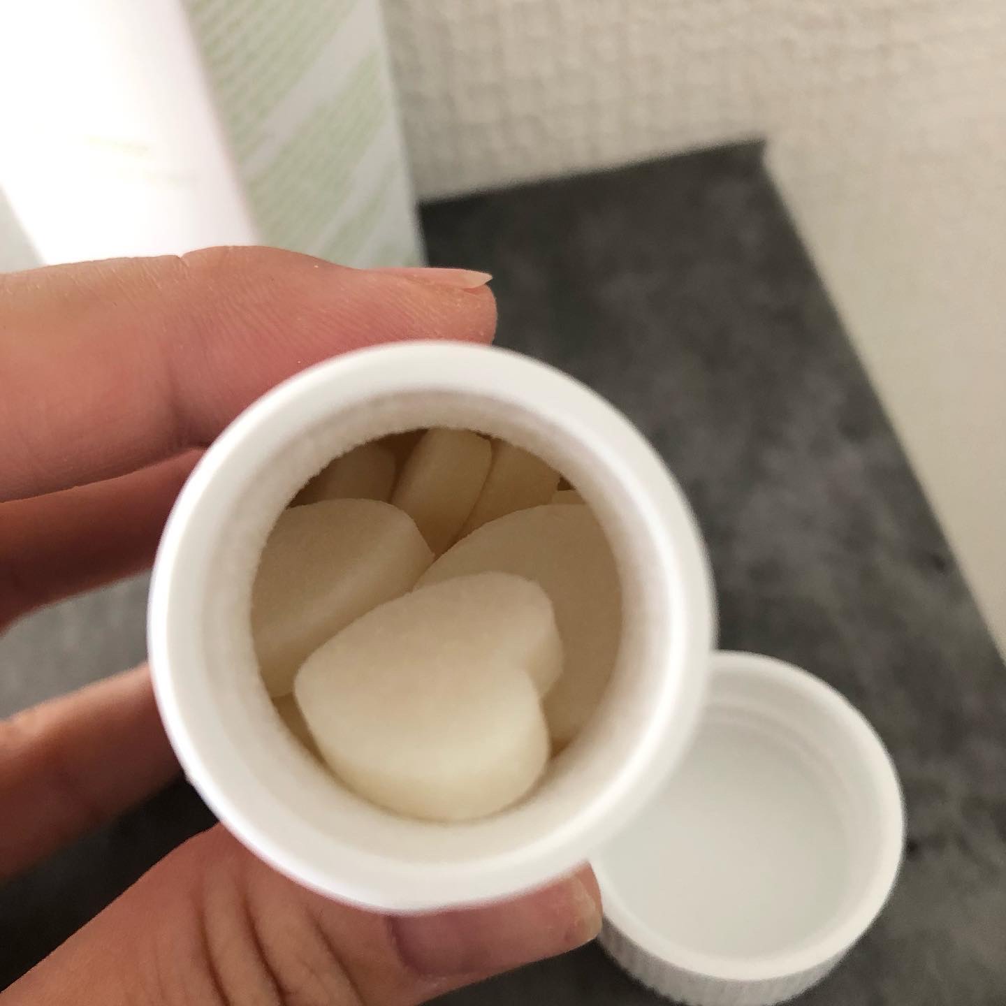 トフューム トイレットパフューム ミンティーレモン/オンユアライフ/ルームフレグランスを使ったクチコミ（2枚目）