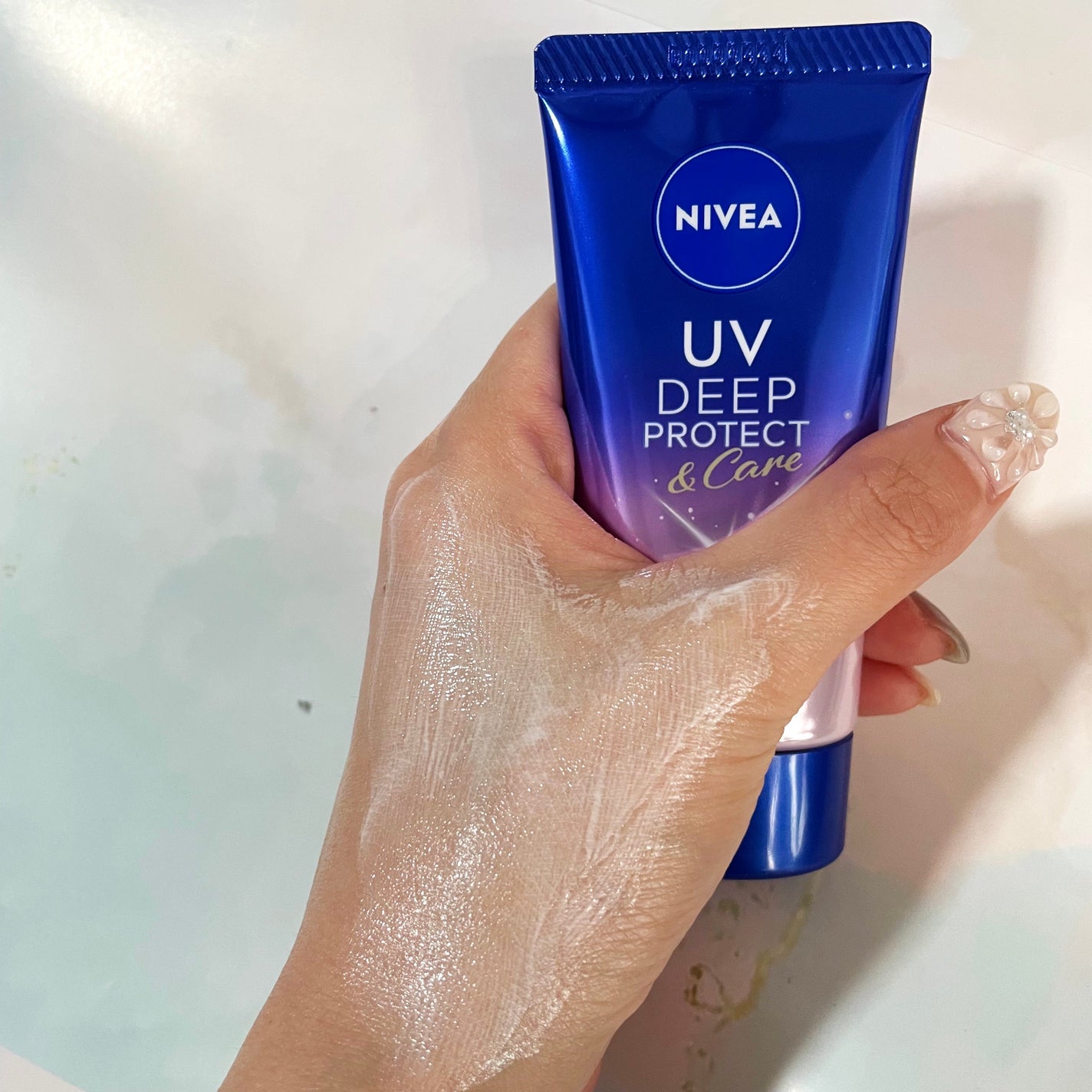 ニベアUV ディープ プロテクト&ケア トーンアップ エッセンス/ニベア/日焼け止めローションを使ったクチコミ(3枚目)