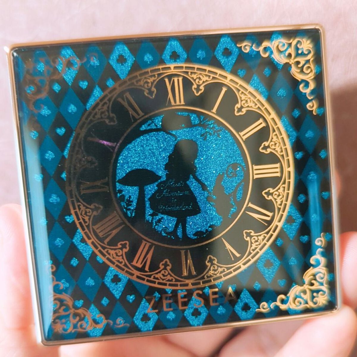 柚葉 on LIPS 「ズーシーのフェイスパウダーー✨パケも可愛いけど中まで激カワ(๑..」(1枚目)