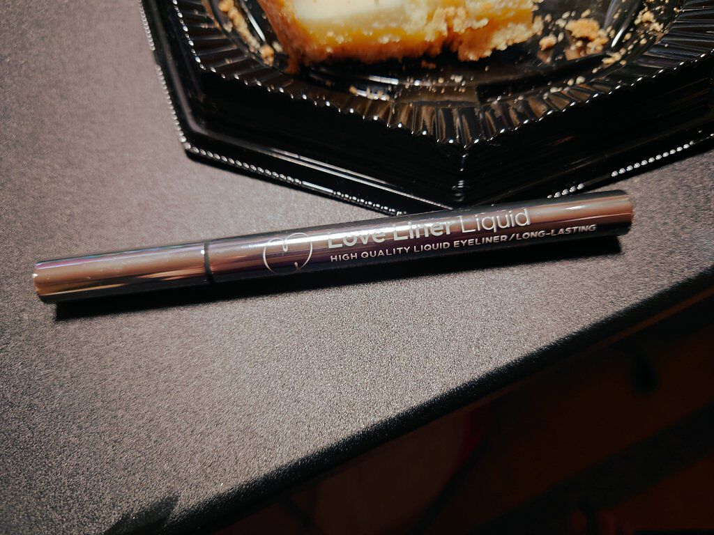 ラブ・ライナー リキッドアイライナーＲ３/ラブ・ライナー/リキッドアイライナーを使ったクチコミ（1枚目）