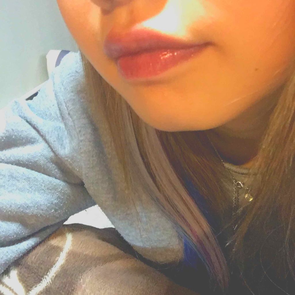 ウォーター シャイニー ボリューミー パール/MAYBELLINE NEW YORK/口紅を使ったクチコミ（3枚目）