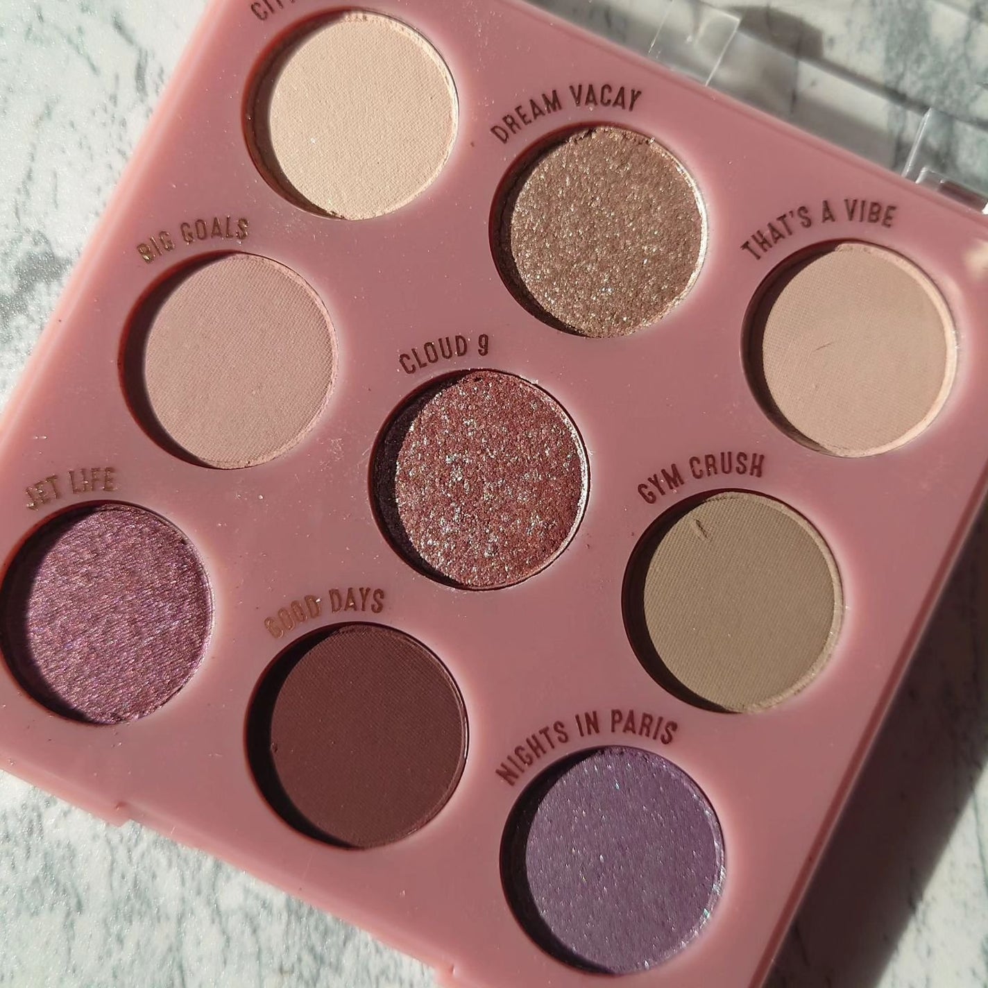 Day Dreaming/ColourPop/アイシャドウパレットを使ったクチコミ(4枚目)