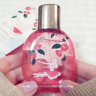 CLARINS フィックス メイクアップ Cのクチコミ「「クラランス カメリア コレクション」人気イラストレーターのfoxcoさんとコラボによる限定パ.....」（2枚目）