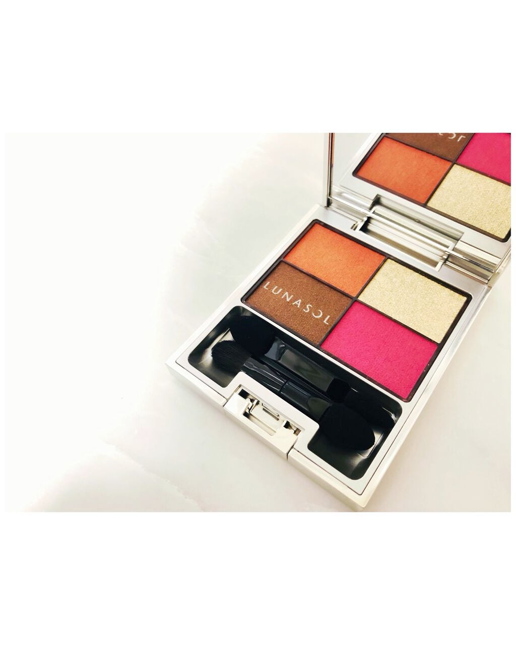 コントラスティングカラーアイズ/LUNASOL/アイシャドウパレットを使ったクチコミ(2枚目)