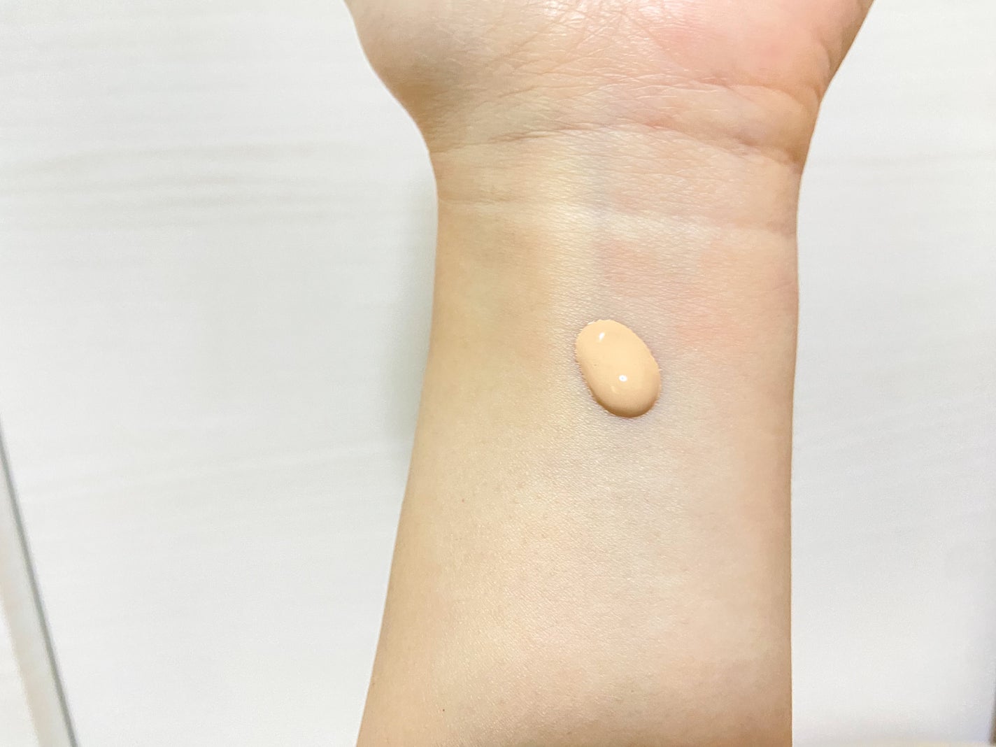 プリズム・リーブル・スキンケアリング・グロウ/GIVENCHY/リキッドファンデーションを使ったクチコミ(3枚目)