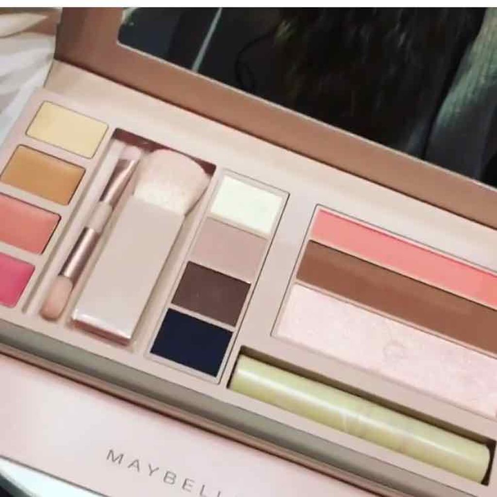 ヌードパレット ブラッシュド/MAYBELLINE NEW YORK/アイシャドウパレットを使ったクチコミ（2枚目）