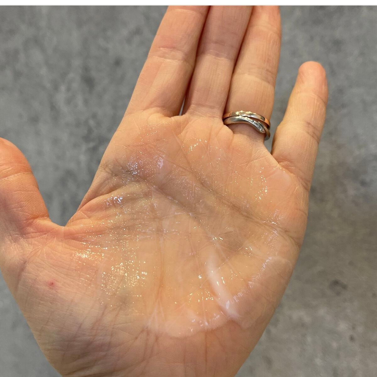 薬用ファーストエッセンス/ALBLANC/ブースター・導入液を使ったクチコミ(2枚目)