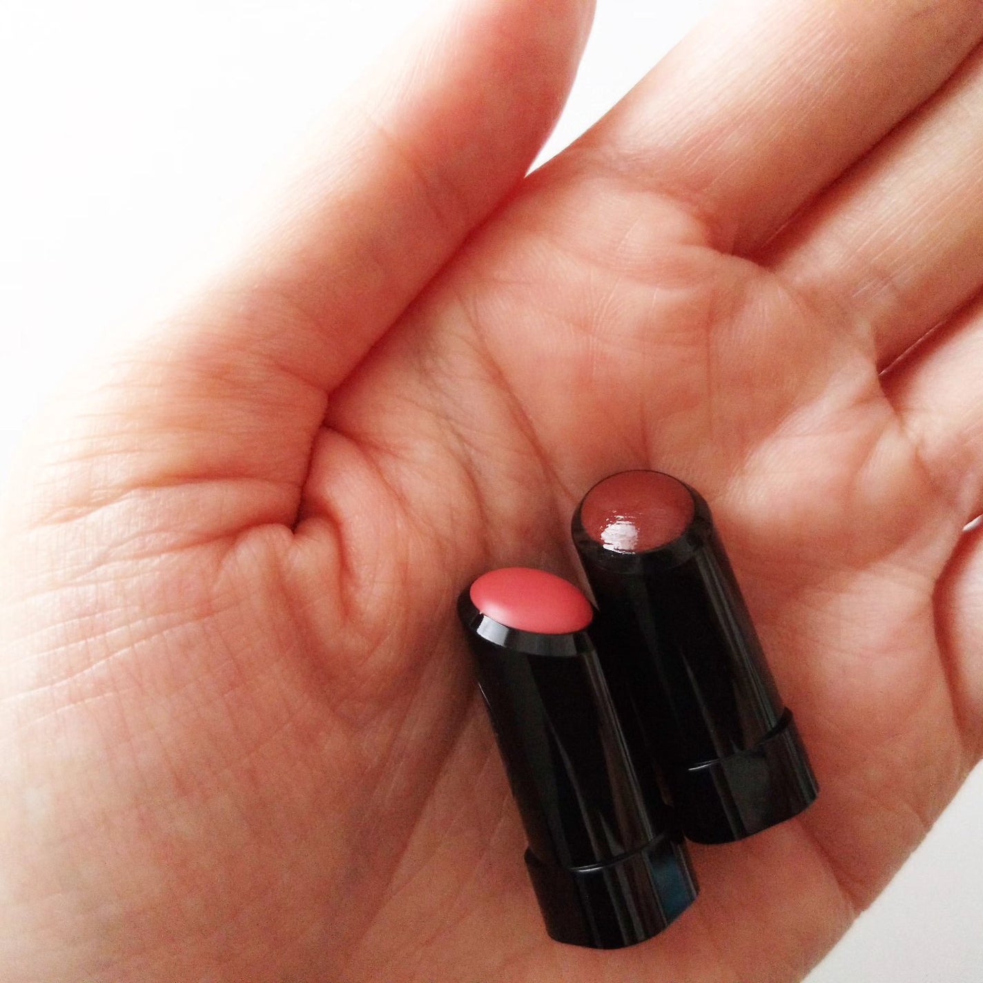 ルージュスターヴァイブラント/KANEBO/口紅を使ったクチコミ(3枚目)