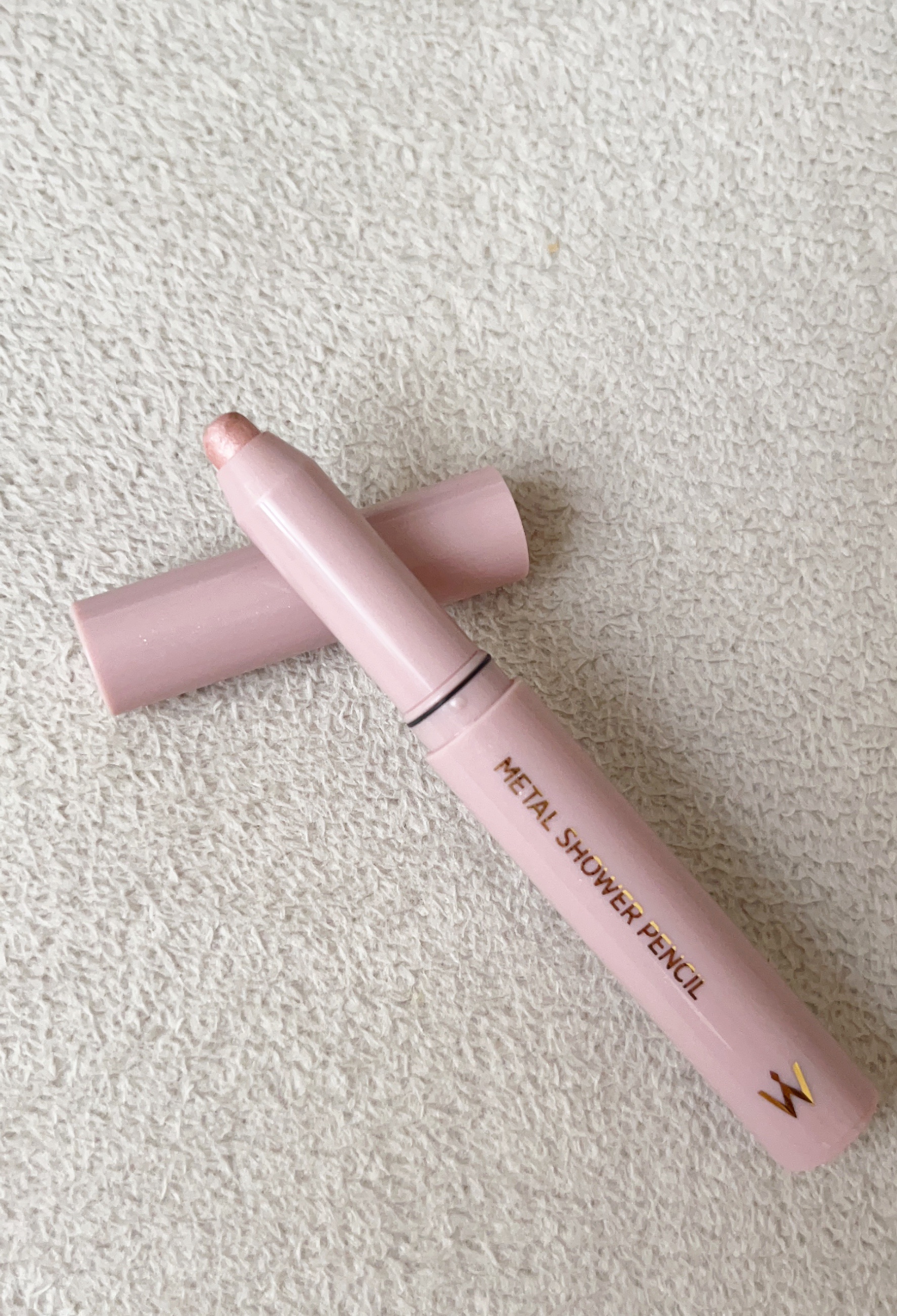 ウォンジョンヨ　メタルシャワーペンシル/Wonjungyo/スティックアイシャドウを使ったクチコミ（1枚目）