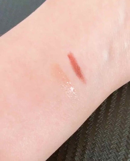 CHANEL ル クレイヨン レーヴルのクチコミ「自分的セクシーリップ💋No.1のアイテムをご紹介します❤︎
#シャネル
#ルクレイヨンレーヴ.....」(2枚目)