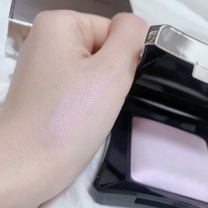 beyond powder/Illamasqua/パウダーハイライトを使ったクチコミ(2枚目)