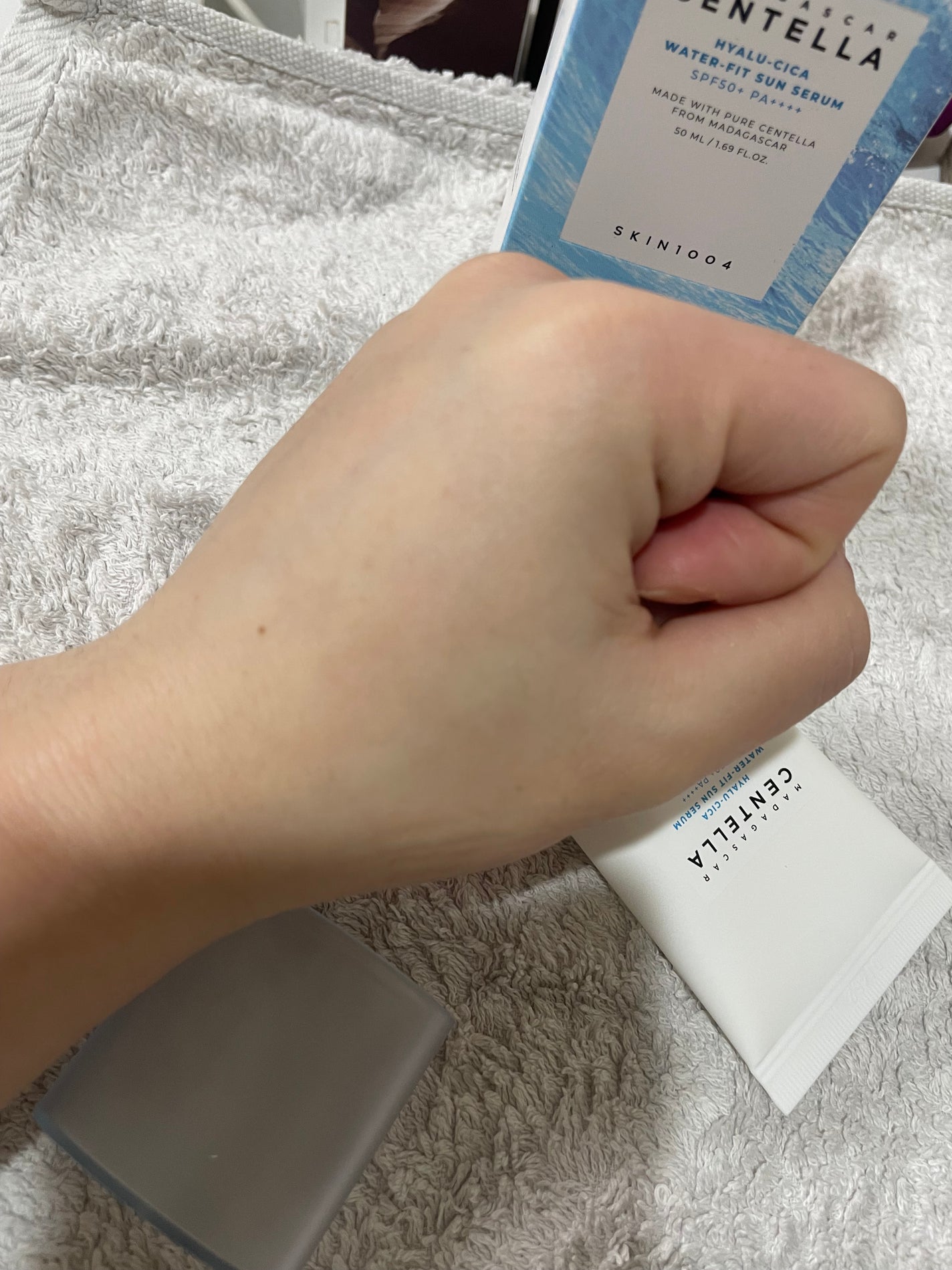 ヒアルーシカ ウォーターフィット サンセラム/SKIN1004/日焼け止めローションを使ったクチコミ(3枚目)