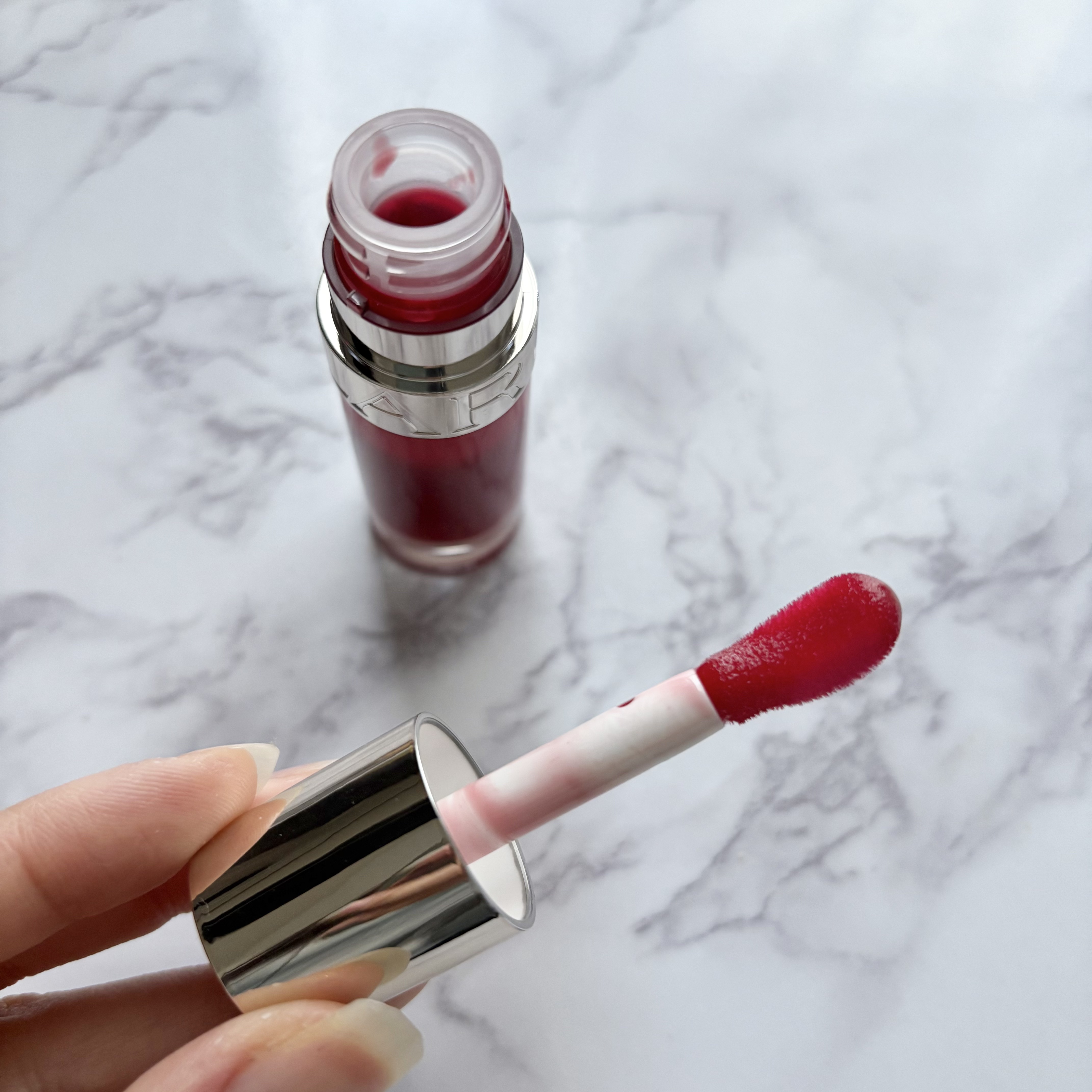 リップコンフォートオイル/CLARINS/リップグロスを使ったクチコミ（2枚目）