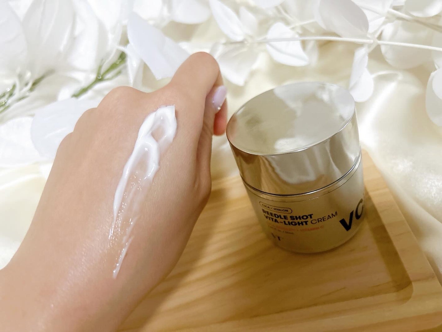 フォロバ100 mappi on LIPS 「【PR】VT(ブイティー)・リードルショットビタライトエッセン..」(7枚目)